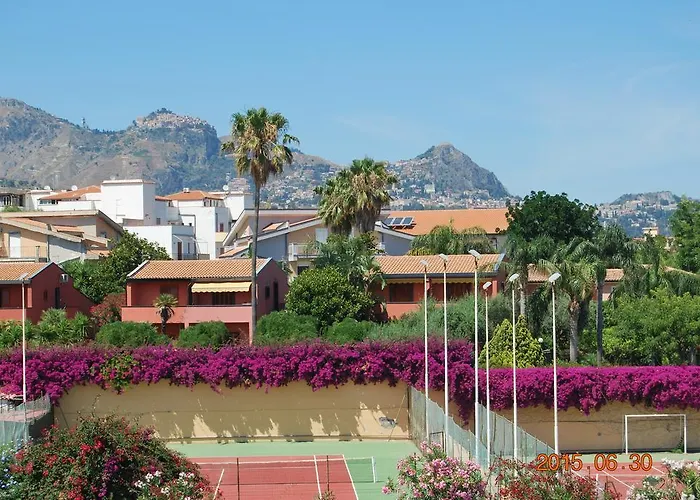 Baia Degli Dei * Giardini Naxos