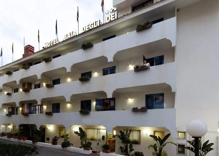 Baia Degli Dei * Giardini Naxos