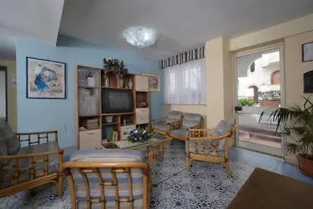 Baia Degli Dei Апартаменти Джардіні-Наксос